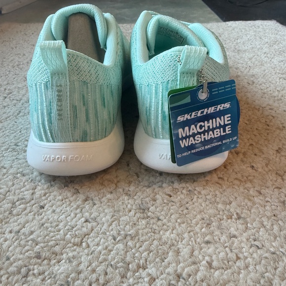 Skechers Slip-Ins Mint Green • Size 9 • NWT - Picture 2 of 4